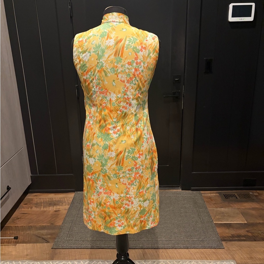 Floral Mandarin Collar Dress - Picture 3 of 3